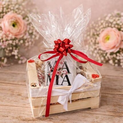 Darilni paket Mama je čudovita izbira, ko želite svoji mami podariti nekaj posebnega, osebnega in srčnega.